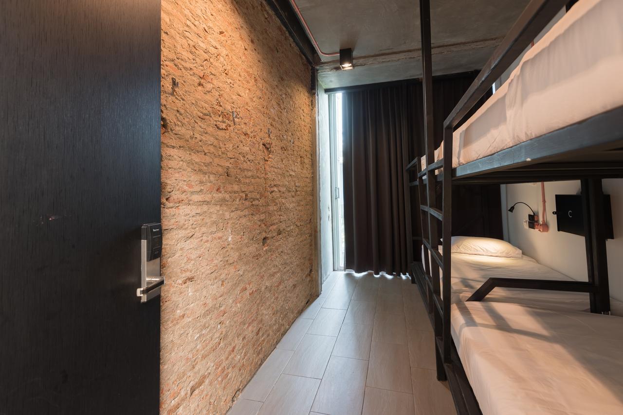 Thrive The Hostel : Patpong By The Belle Bangkok Eksteriør billede
